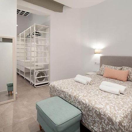 Loft Next To Calle Betis, Best Area Of Seville-Sevillarooms Exterior foto