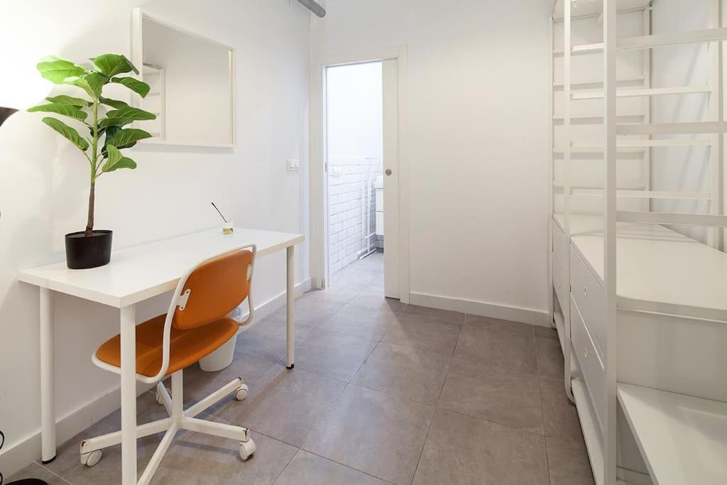 Loft Next To Calle Betis, Best Area Of Seville-Sevillarooms Exterior foto