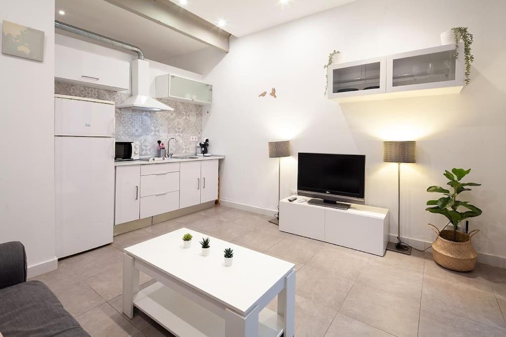 Loft Next To Calle Betis, Best Area Of Seville-Sevillarooms Exterior foto