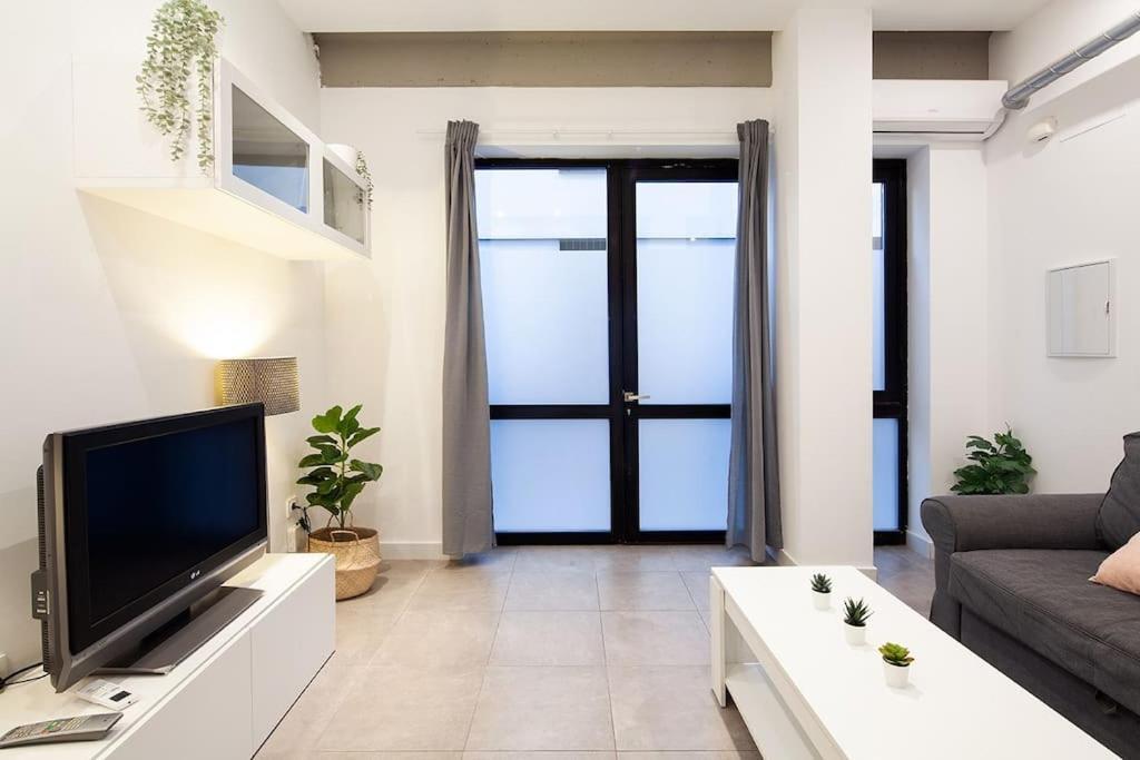 Loft Next To Calle Betis, Best Area Of Seville-Sevillarooms Exterior foto